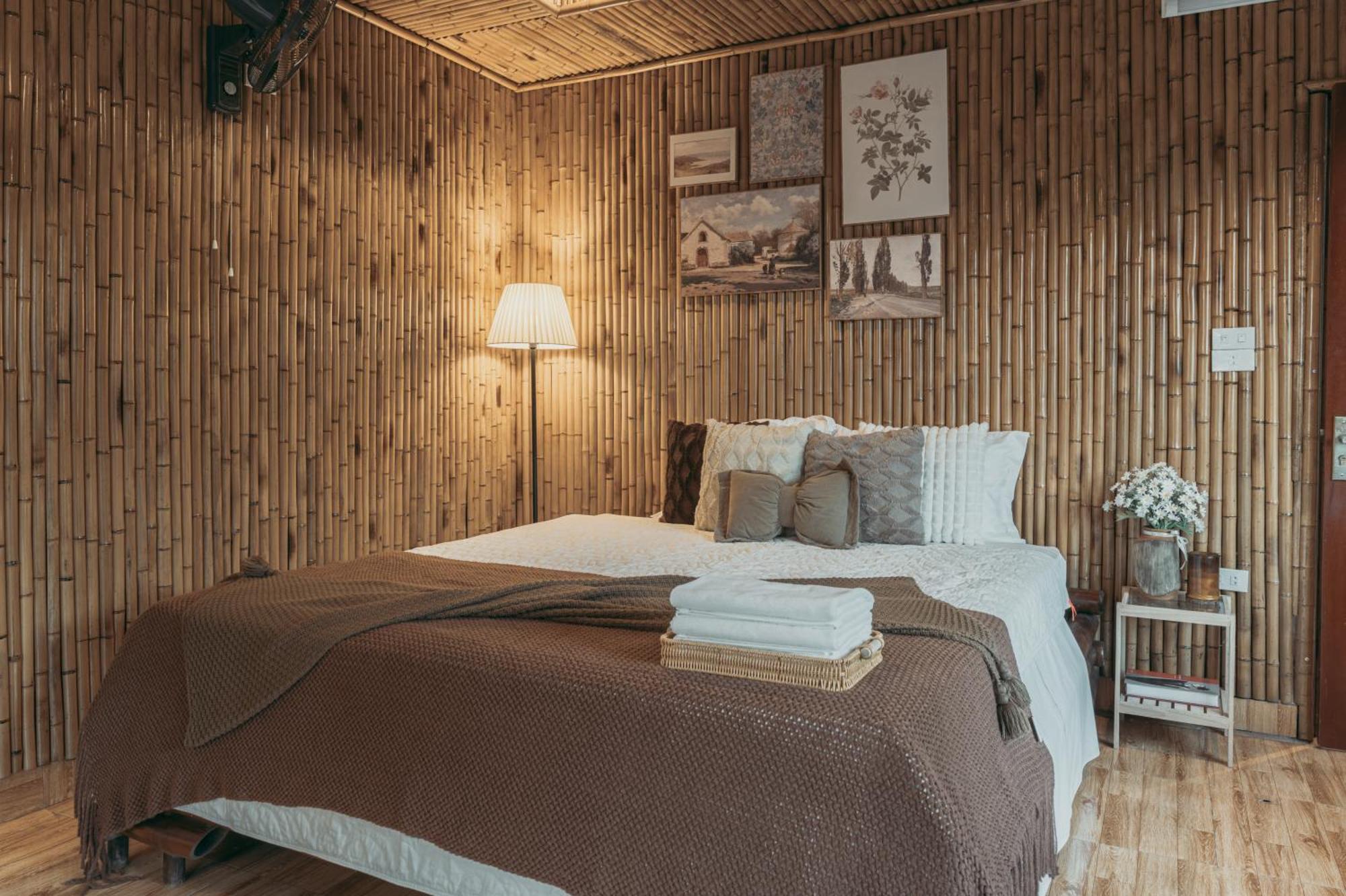 Double Room Mountain View