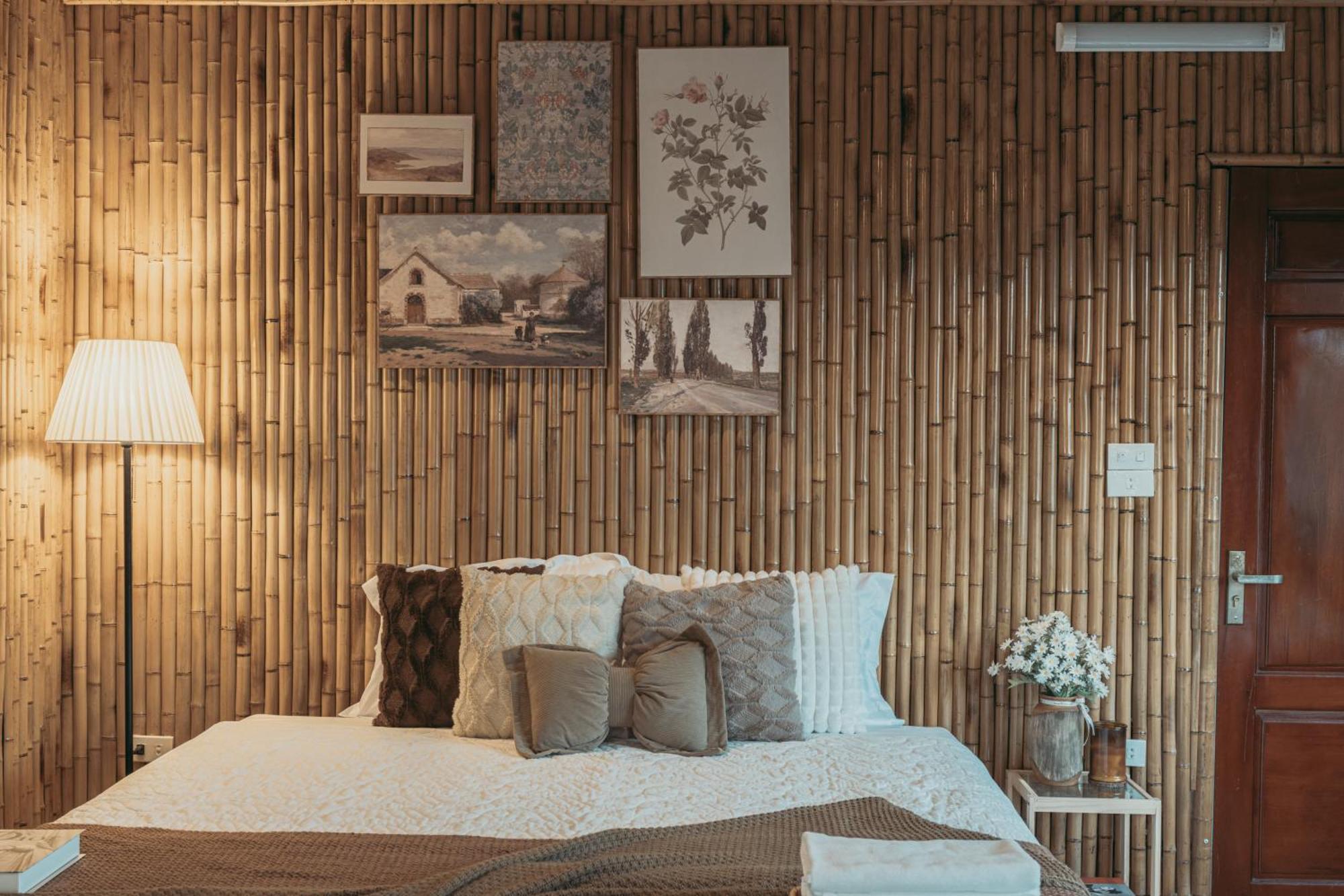Double Room Mountain View